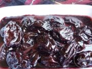 Pruneaux confits au sirop de vin épicé pruneaux-confits-au-sirop-de-vin-epice
