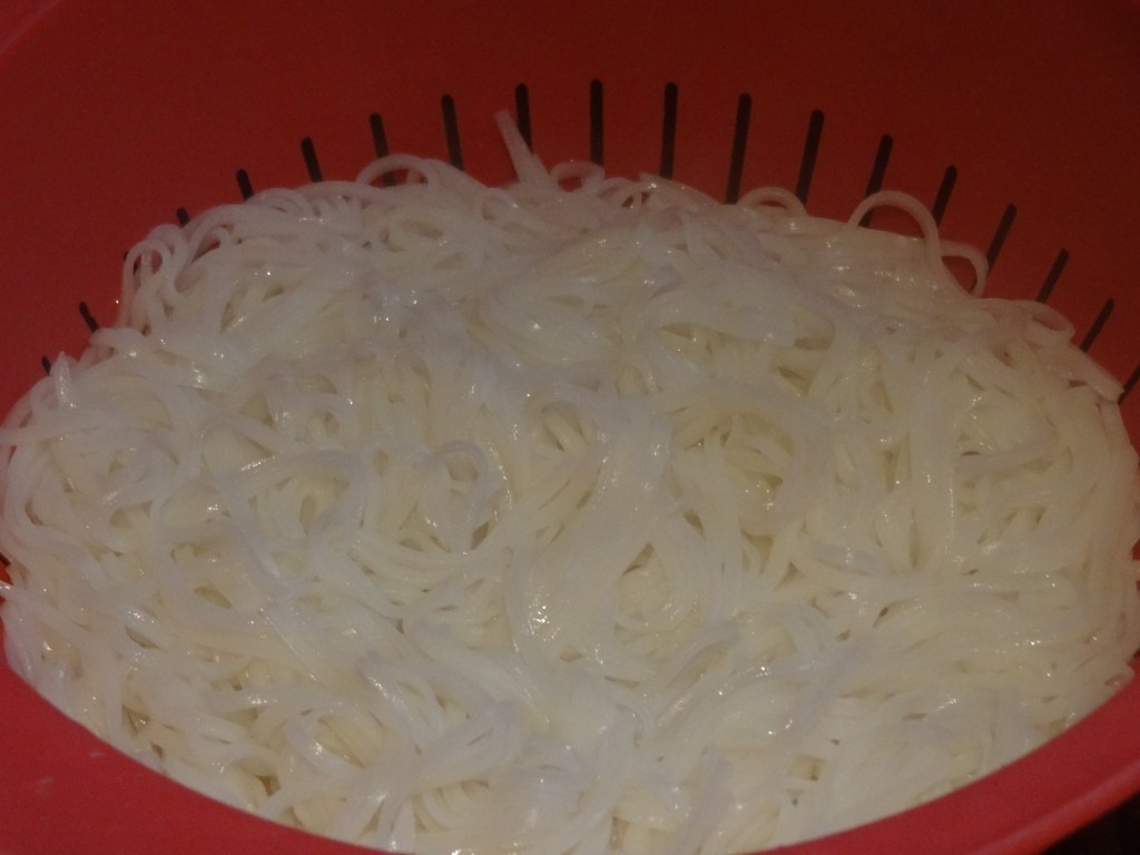 Nouilles de riz sautées aux champignons