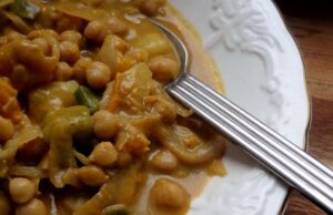 Soupe de pois chiches au beurre de cacahuètes (Namibie) soupe-de-pois-chiches-au-beurre-de-cacahuetes