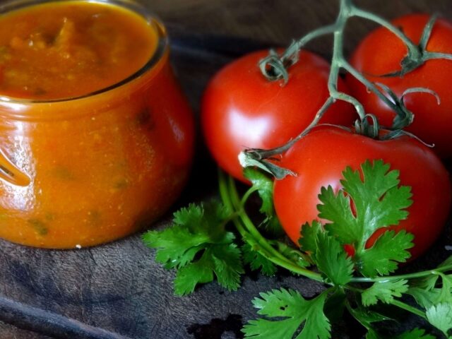 sauce-tomate-a-la-coriandre