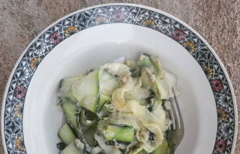 Courgettes à la crème de cajou tagliatelles