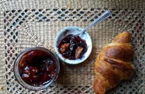 Confiture de quetsches aux noix confiture-de-quetsches-aux-noix
