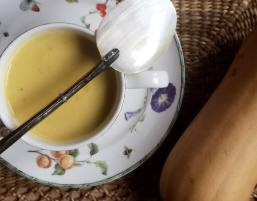 Velouté de butternut et fanes de chou-fleur fanes-chou-fleur-et-butternut