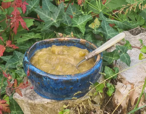 Confiture de rhubarbe au caramel